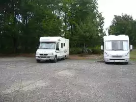 camping-cars-parentis-en-born