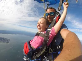 VERTICAL T'AIR PARACHUTISME (3)