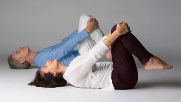 Allongés sur le dos