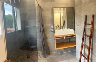 23. Chaume Gaultier douche italienne lavabo pano